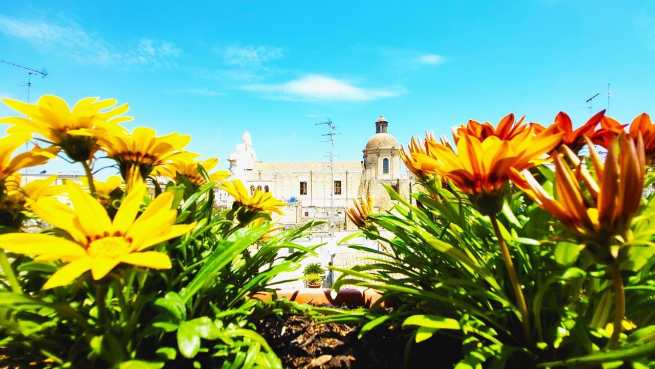 Attico Barocco Bed & Breakfast เลชเช ภายนอก รูปภาพ